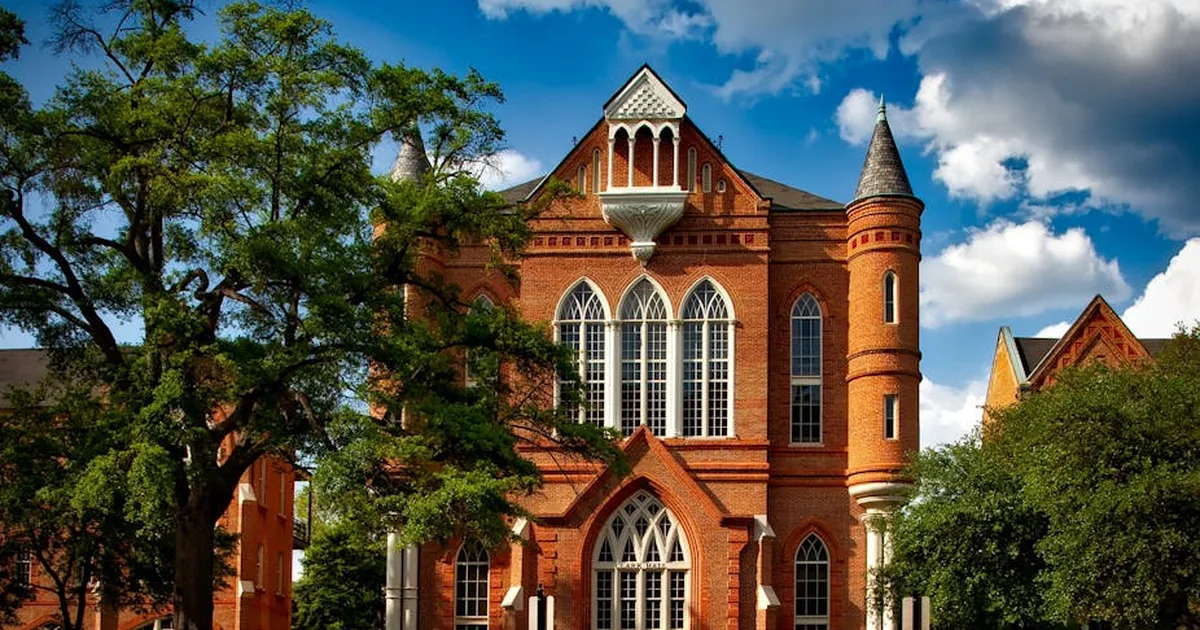 Society Registration vs Section 8 Company for Schools and Colleges in India