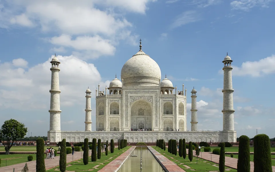 Coworking and managed office spaces in Lucknow
